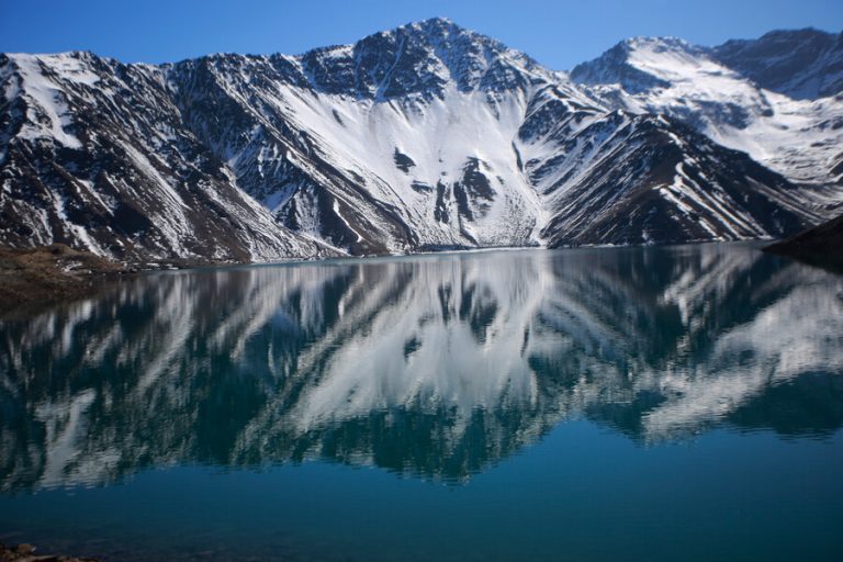 Nivel del embalse El Yeso aumentó un 68% tras intensas lluvias en la zona central