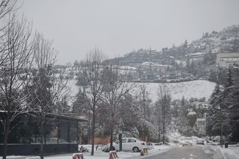 En Talca también celebraron: Los espectaculares registros de la caída de nieve en la zona centro sur
