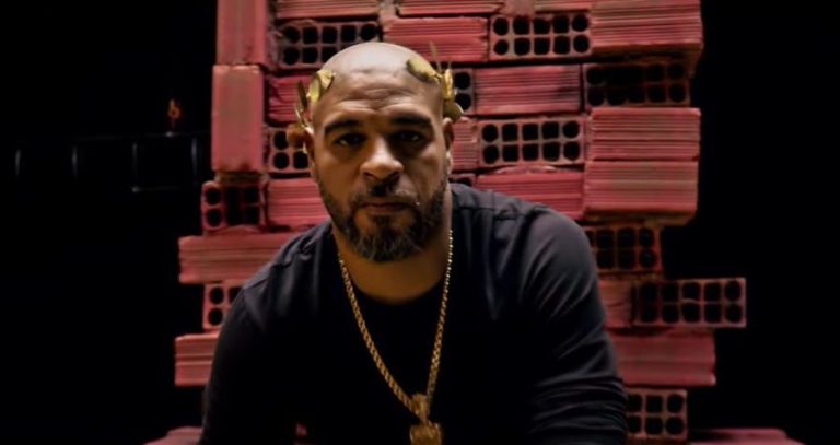 De la favela a los contratos millonarios: El emperador Adriano destapa su vida en docuserie