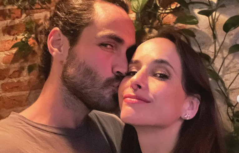 Matías Assler contó por qué decidió irse de Chile con Juanita Ringeling: 