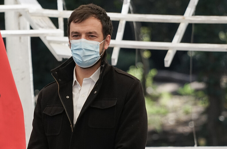 Alcalde Vodanovic lamenta balacera durante robo a joyería: 