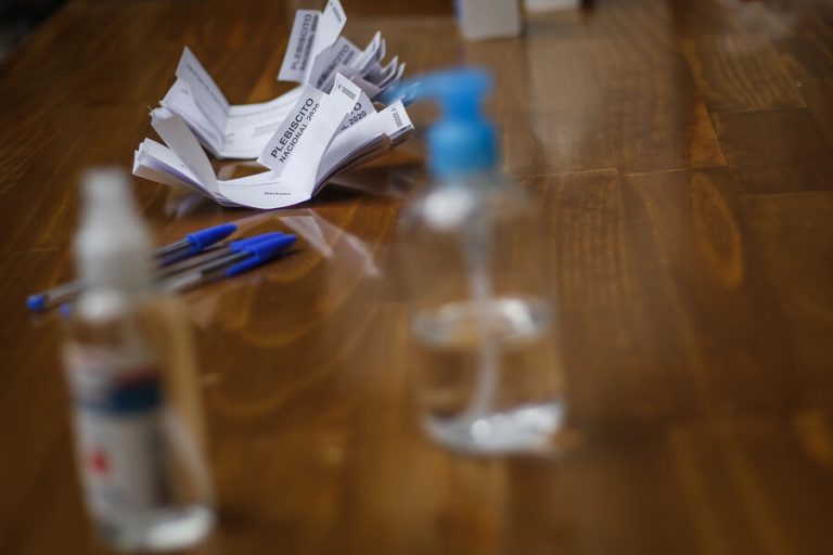 ¿Cuáles son las opciones de la papeleta para el plebiscito de salida?