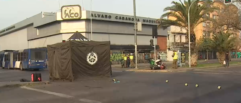 Motorista fallece tras coalisionar con un bus del transporte público en Avenida Matta
