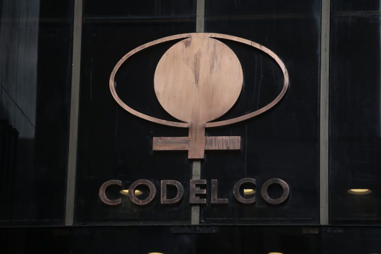 Codelco reanudará gradualmente sus actividades tras paralización por la muerte de dos trabajadores