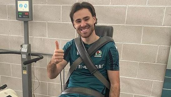 La curiosa propuesta del DT de Ben Brereton para retenerlo: 