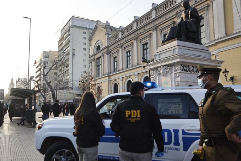 PDI detiene a sujeto presuntamente vinculado en homicidio y robos en el sector de la Alameda