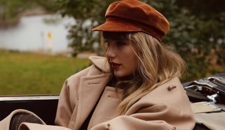 Taylor Swift encabeza listado de celebridades que más contaminan con vuelos en jets privados