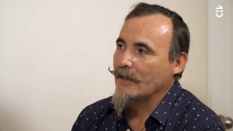 Habría golpeado a un funcionario: Paul Vásquez fue detenido por intentar abordar un avión en estado de ebriedad