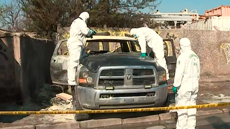 Encuentran quemado al automóvil que participó en encerrona frustrada en Quilicura