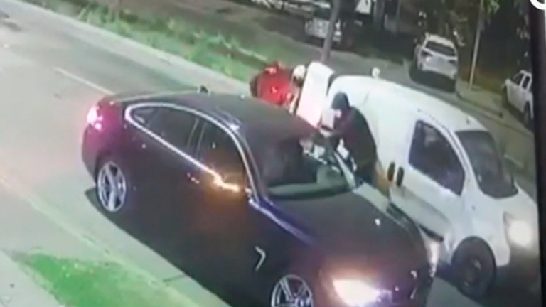 ¿Cómo funciona la industria del portonazo en Chile? El delito en alza en nuestro país