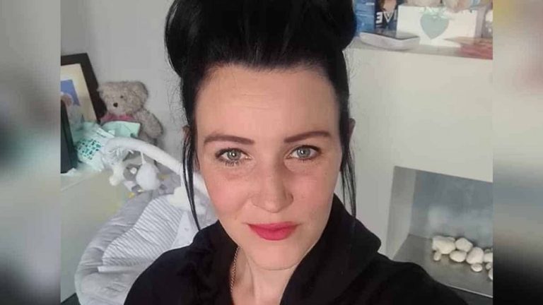 Madre obligó a su hijo a disculparse con su compañera por hacerle bullying: Debió llevarle flores y chocolates a su casa