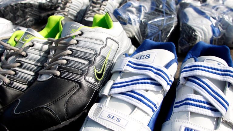 ¿Lo barato cuesta caro? La prueba de calidad a las zapatillas falsificadas del comercio ambulante