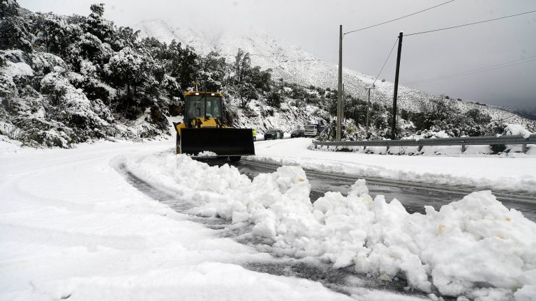 Por alta probabilidad de nieve y hielo: Cuesta La Dormida se cerrará a partir de la medianoche