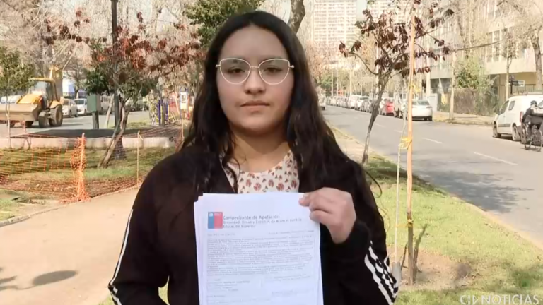 Joven perderá gratuidad por insólito error: La acusan de haber cursado una carrera a sus 5 años