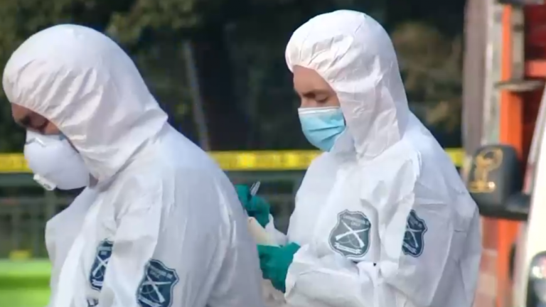 Mujer repelió a disparos un asalto del que era víctima su esposo y hermano