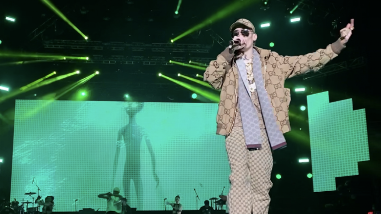 ¿Cuánto cuesta el look que lució Marcianeke en el Festival 