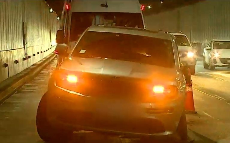 Descartarían encerrona: Nuevos antecedentes por balacera en autopista Costanera Norte