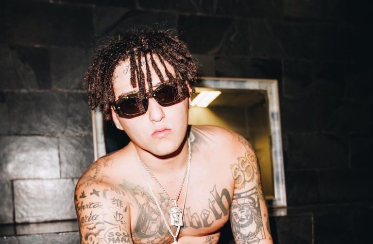 La dura respuesta de Pablo Chill-E tras mensaje de productor internacional que juntó a artistas chilenos