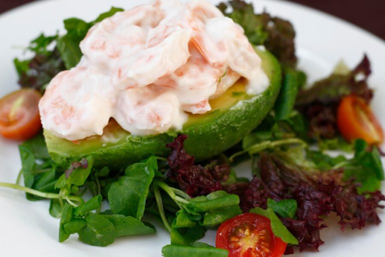 La crisis golpea al mundo gastronómico: Restaurantes reducen sus platos por la inflación