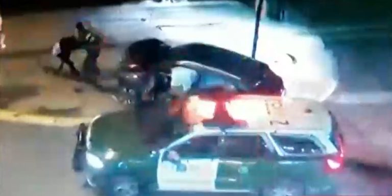 Carabinera sufrió encerrona en Peñalolén: Le robaron vehículo, se inició persecución y terminaron chocando