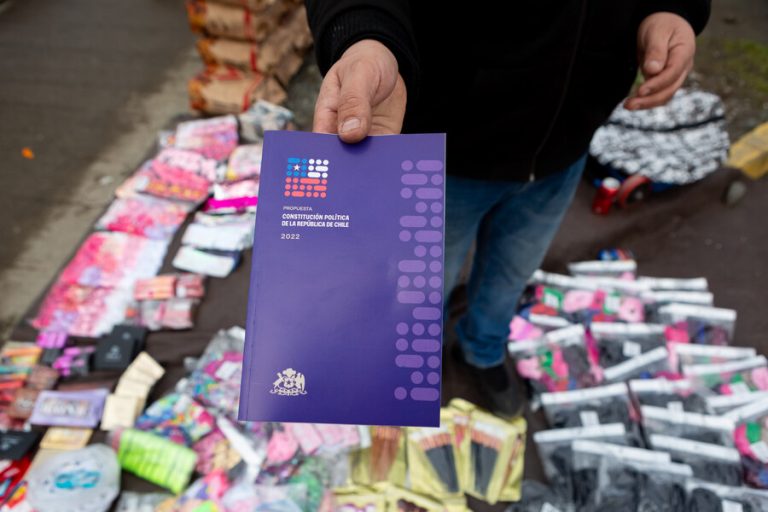 Cadem: Apruebo acorta distancia con el Rechazo a tres semanas del Plebiscito y presidente Boric aumenta aprobación