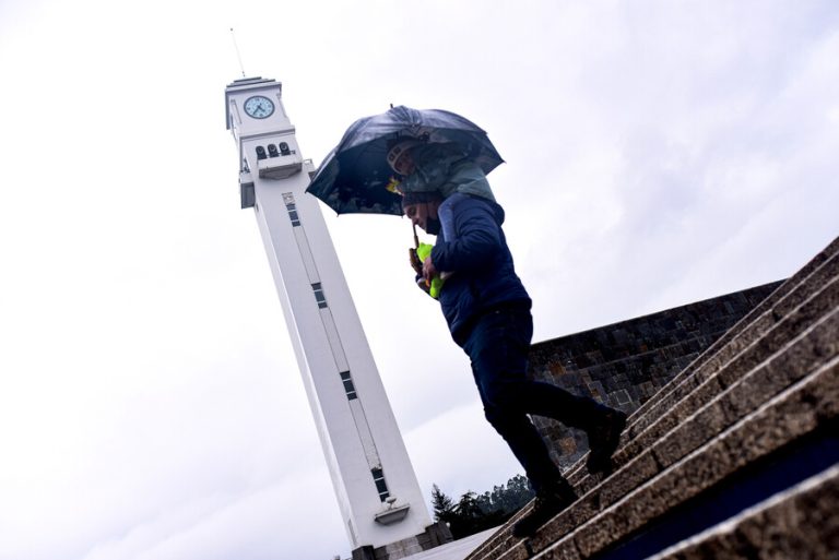 Onemi declara Alerta Roja en Concepción por desborde de río tras lluvias
