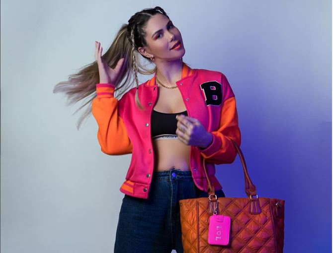 Delincuentes comieron y fumaron en la tienda: Laura Prieto relató el robo de su colección de carteras