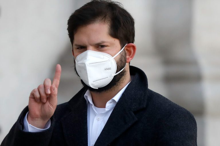 Pdte. Boric defiende labor del Servel tras críticas: 