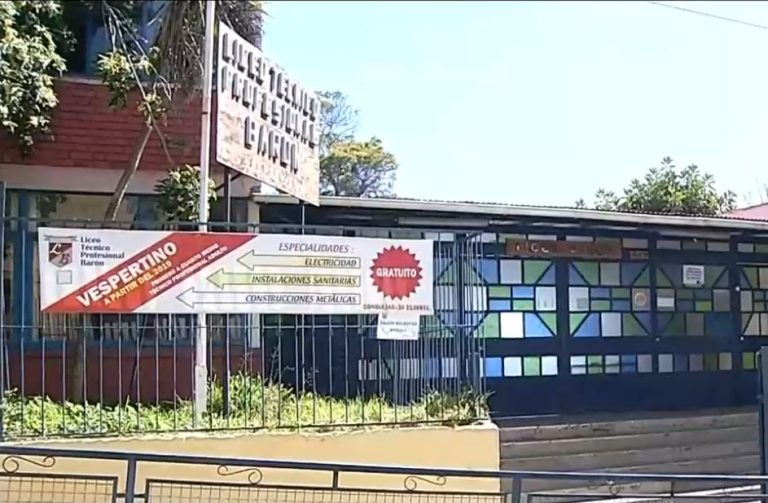 Estudiante está grave tras ser apuñalado por ex compañero en colegio de Valparaíso