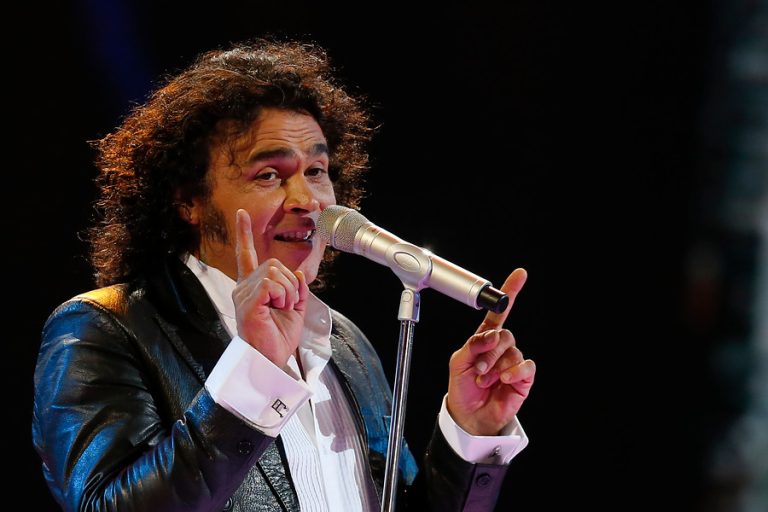 Comediante Arturo Ruiz-Tagle se suma a campaña del Rechazo con video burlándose de ex convencionales