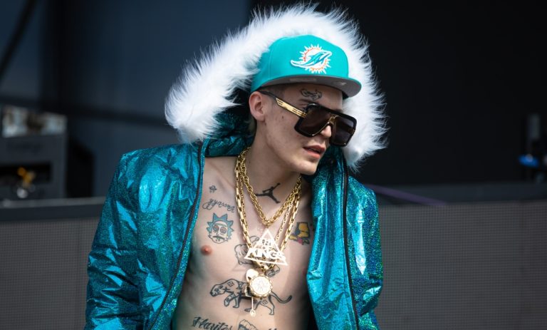 Marcianeke por demanda del circo Tony Caluga en su contra: 