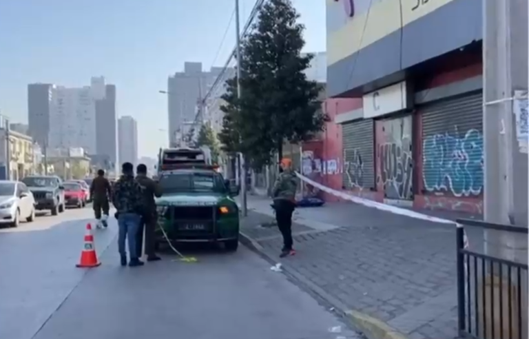Hallan cuerpo de mujer que fue acribillada en plena vía pública en Independencia: Investigan femicidio