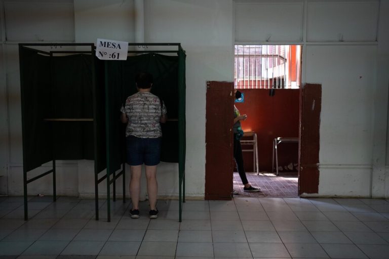 ¿Debo mostrar el pase de movilidad? Esto es lo que necesitas llevar para votar durante el plebiscito