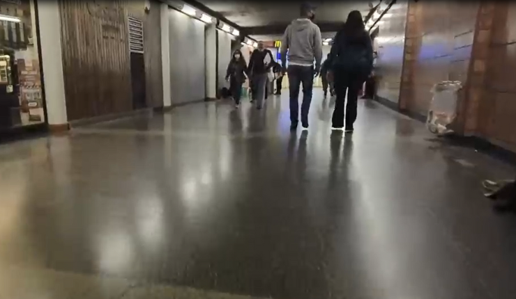 Se erradicaron más de 100 puestos: El antes y después de las estaciones del Metro tras desalojo de ambulantes