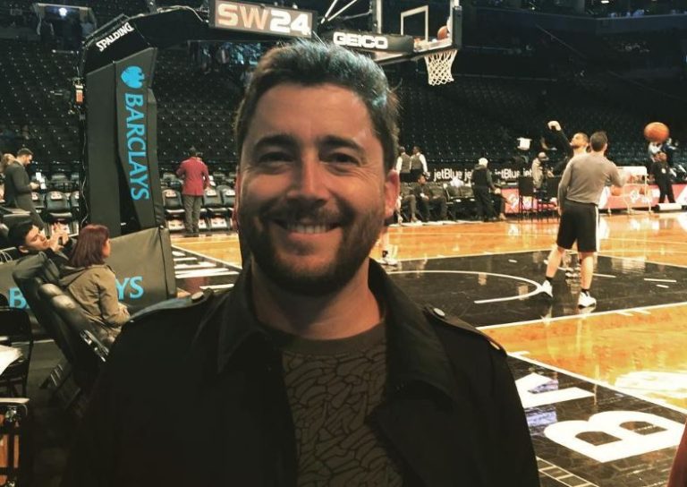 Policía identifica a niños hallados muertos dentro de maletas subastadas: Intentan localizar a su madre