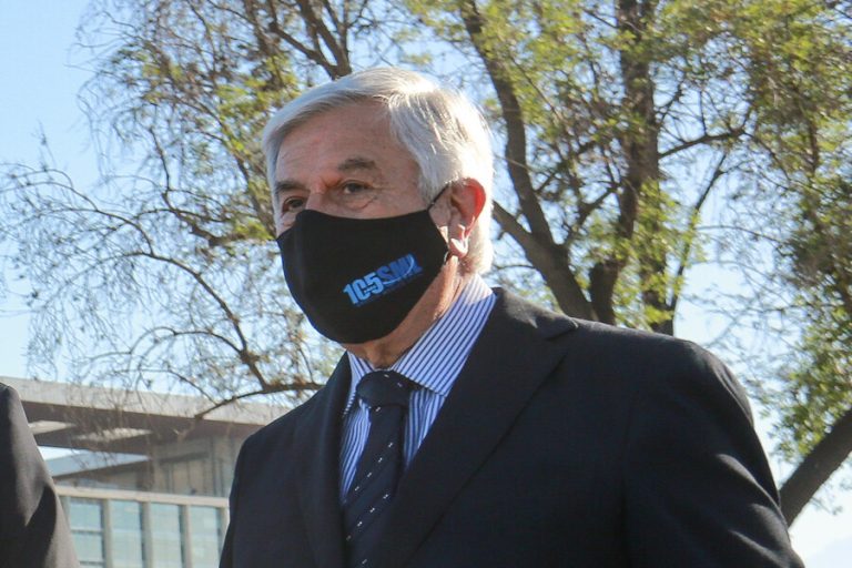 Ministerio de Justicia abre sumario a director del Servicio Médico Legal por uso ilegal de auto institucional