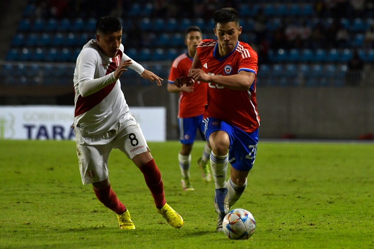 Gracias a uno de los goleadores del torneo: La Roja Sub 23 logró una trabajada victoria ante Perú