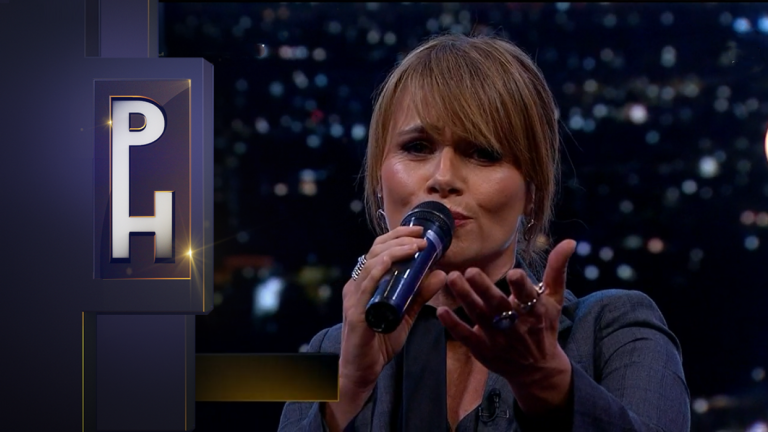 ¡Puro talento! Este fue el gran tributo de Amaya Forch a Olivia Newton-John en Podemos Hablar