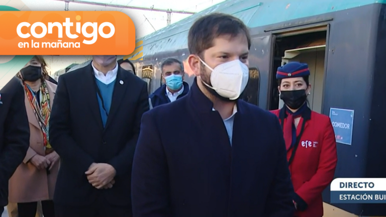 Presidente Gabriel Boric inició gira al sur a bordo de un tren: Visitará tres regiones