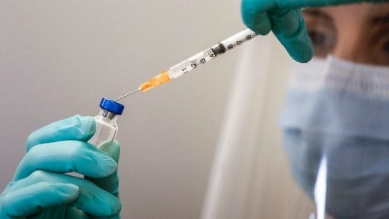 Quinta dosis ¿Quiénes la reciben y cuándo inicia el proceso de aplicación?