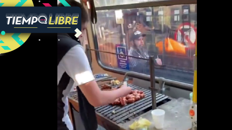 Graban a hinchas de Colo Colo haciendo un asado arriba de una micro del Transantiago