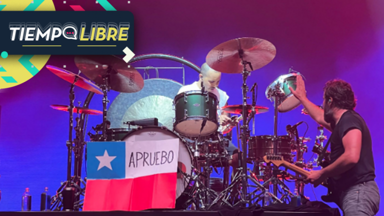 Con bandera a favor del Apruebo: Chileno tocó la batería en concierto de The Killers