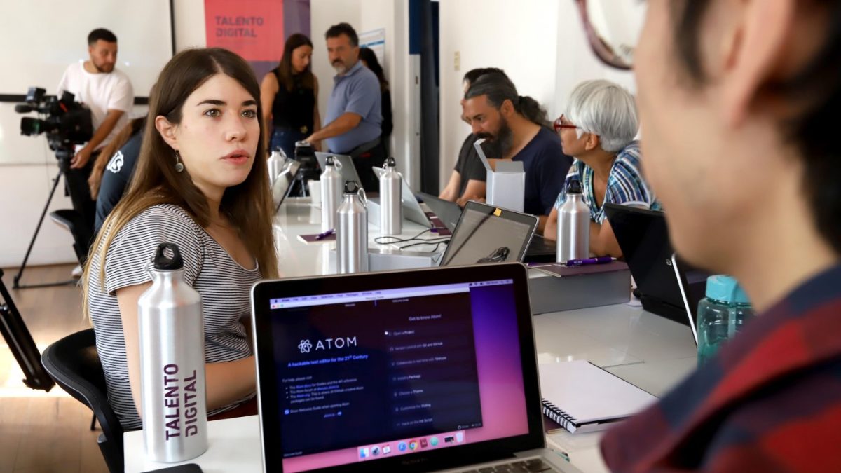 Reiníciate en Digital: Cómo inscribirse en las más de 700 becas ...