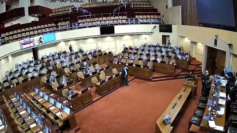 Liberan video del momento en que Gonzalo de la Carrera agrede a Alexis Sepúlveda