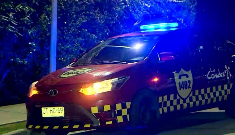 Segunda vez que los asaltan: Robaron $60 millones de coleccionista de autos de lujo en Las Condes