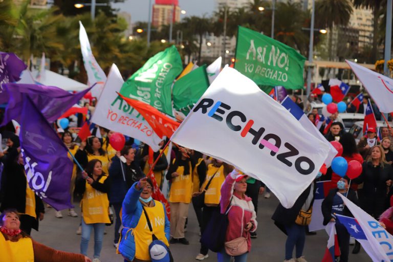 Ganó el Rechazo: Electores decidieron no aprobar propuesta de nueva Constitución