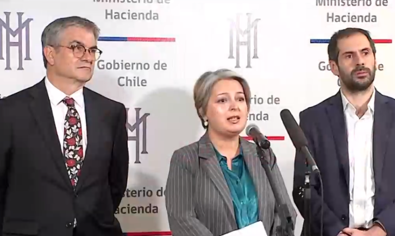 ¿En qué escenario están las reformas Tributaria y de Pensiones tras el plebiscito de salida?