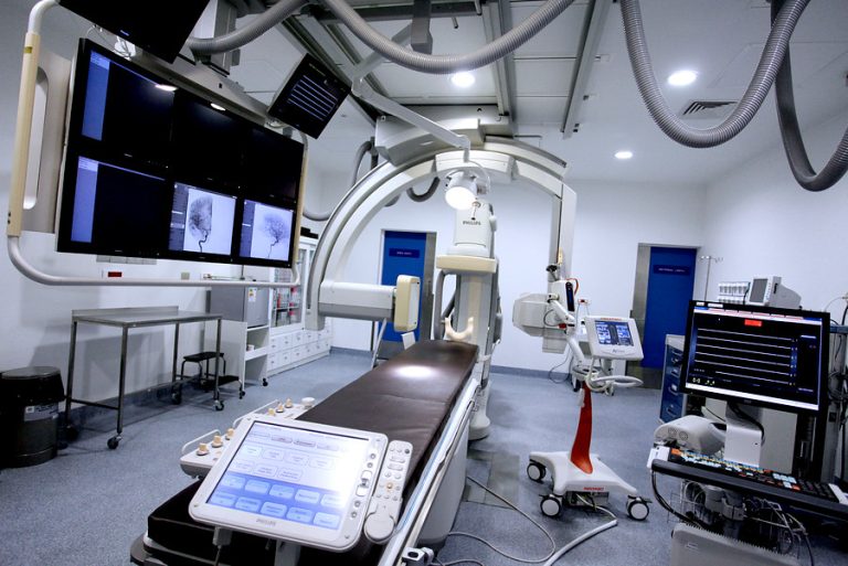 Listas de espera para enfermos de cáncer aumentaron un 166% en dos años, según documento del Minsal