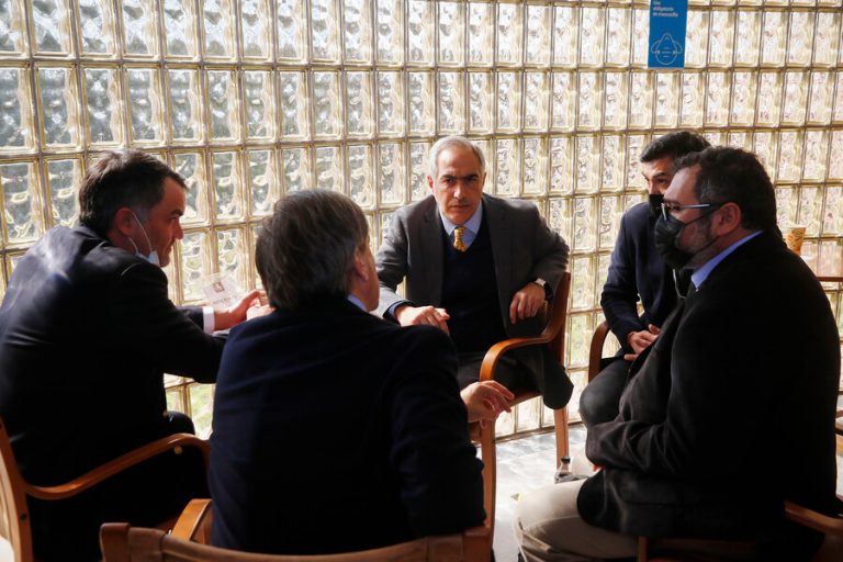 Chile Vamos no asistirá a reunión por proceso constituyente: Piden que el gobierno 