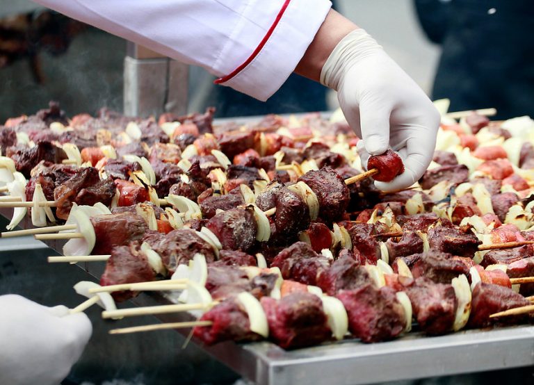 Ideal para los asados: Consejos para construir un quincho en casa durante estas Fiestas Patrias